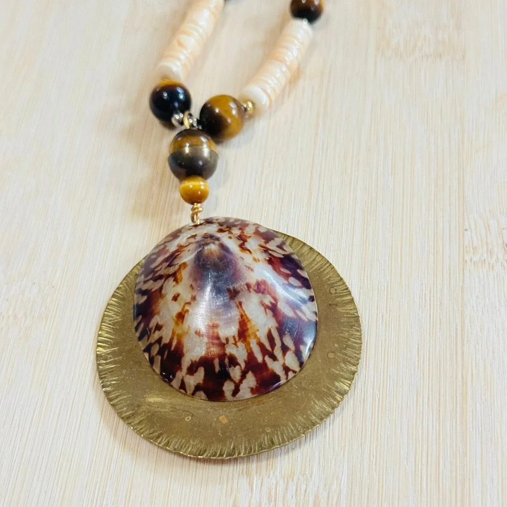 VTG Santo Domingo limpet shell Necklace Heishi tigers‎ eye beads Native American